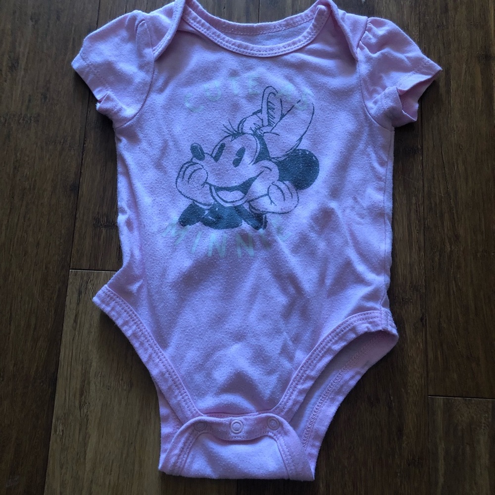 Minnie Mouse Graphic Onesie 6/9 Months